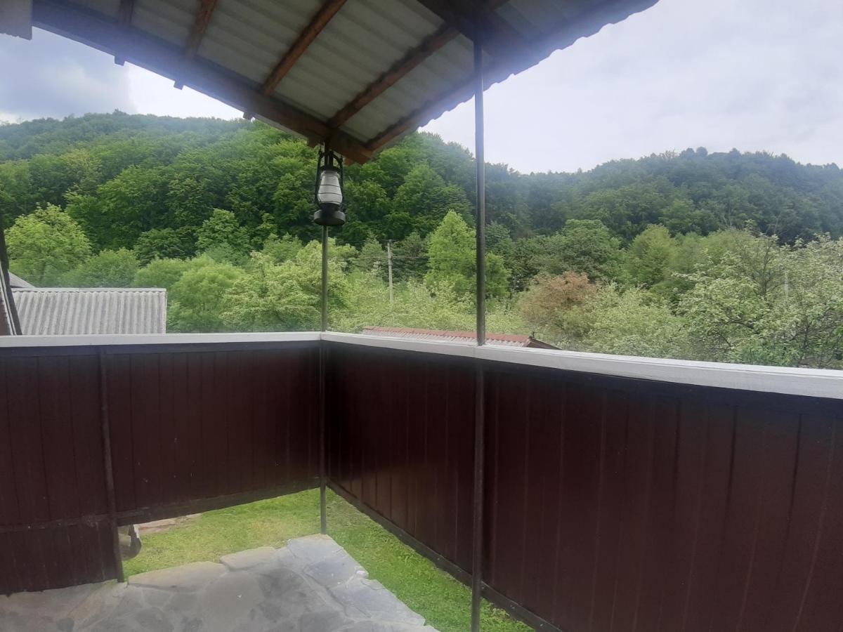 Barlig Apartment Yaremche Bagian luar foto
